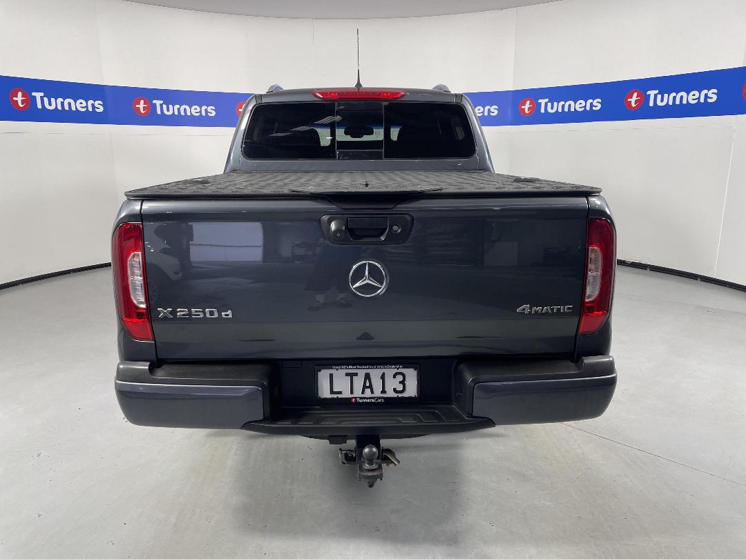 Photo '6' of Mercedes-Benz X-Class