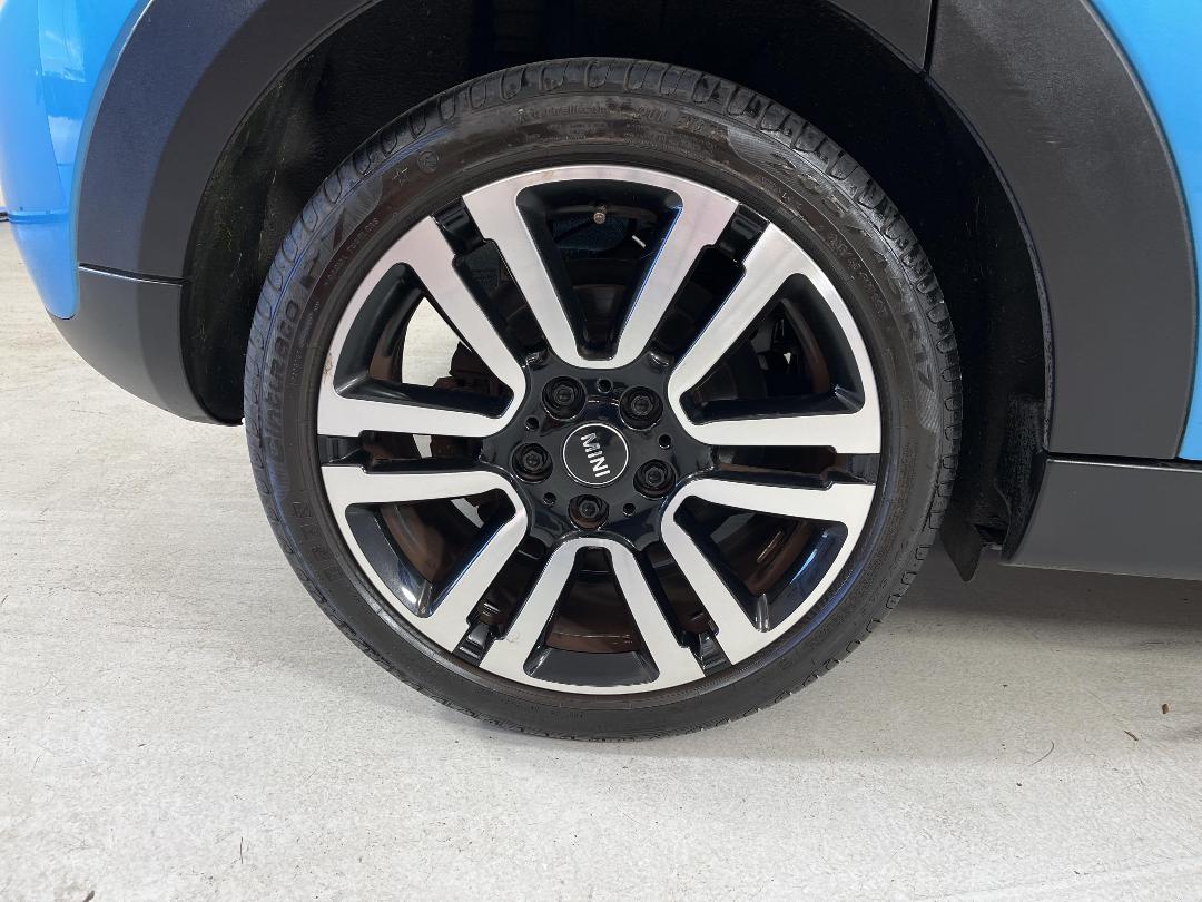 Photo '12' of Mini Hatch Photo '12' of Mini Hatch