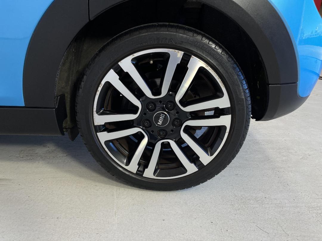 Photo '11' of Mini Hatch Photo '11' of Mini Hatch