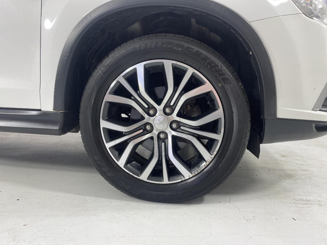 Photo '9' of Mitsubishi ASX