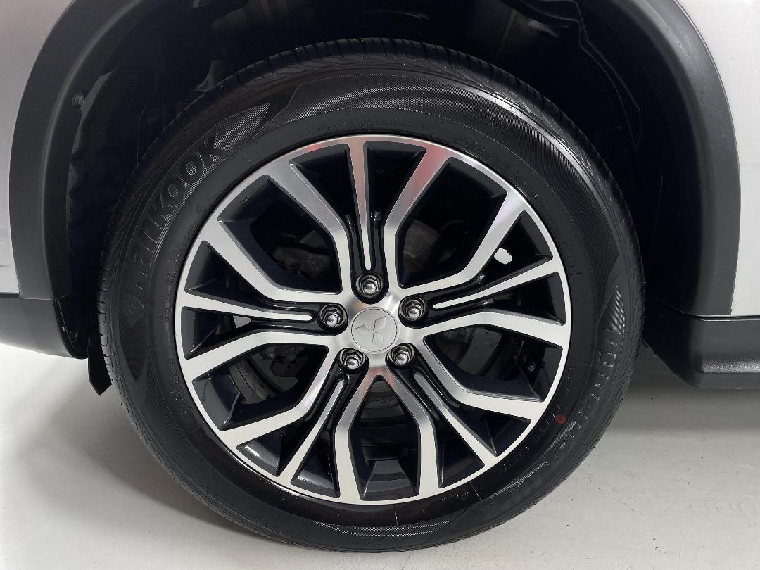 Photo '10' of Mitsubishi ASX