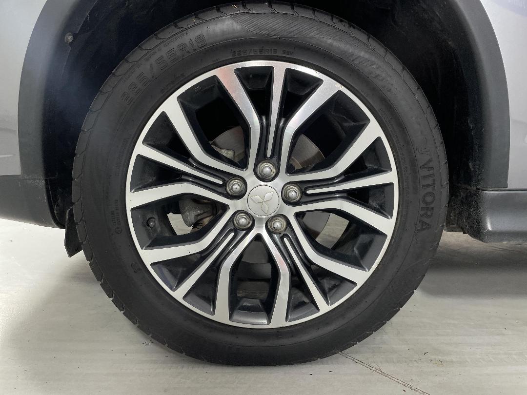 Photo '10' of Mitsubishi ASX