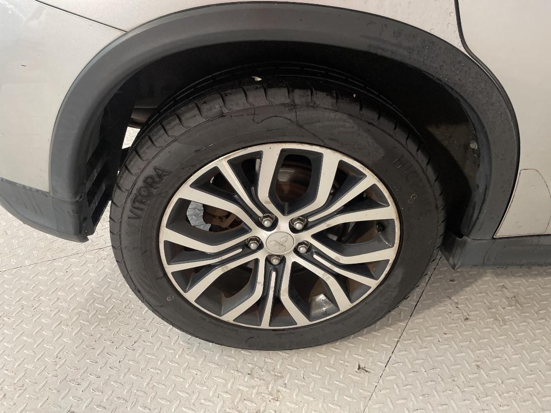 Photo '12' of Mitsubishi ASX