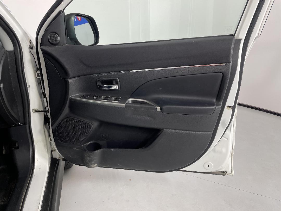 Photo '15' of Mitsubishi ASX Photo '15' of Mitsubishi ASX