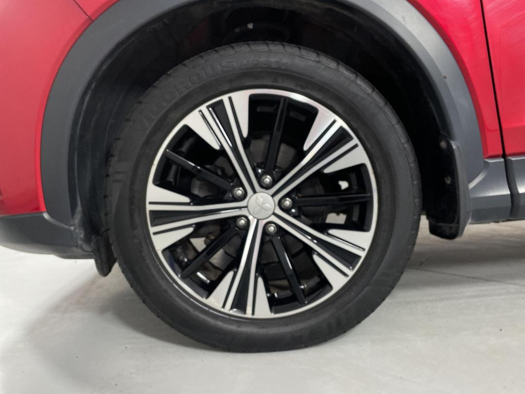 Photo '10' of Mitsubishi Eclipse Cross Photo '10' of Mitsubishi Eclipse Cross