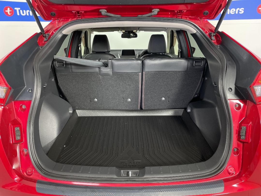 Photo '14' of Mitsubishi Eclipse Cross Photo '14' of Mitsubishi Eclipse Cross