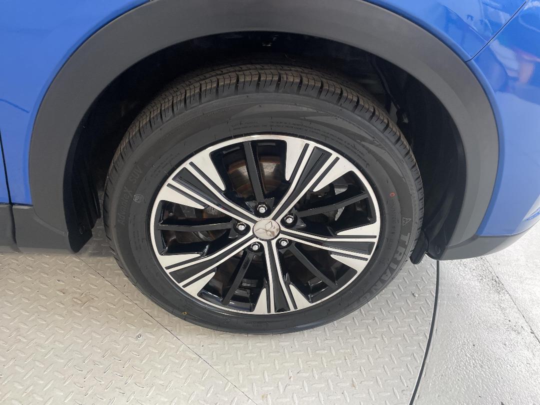 Photo '9' of Mitsubishi Eclipse Cross