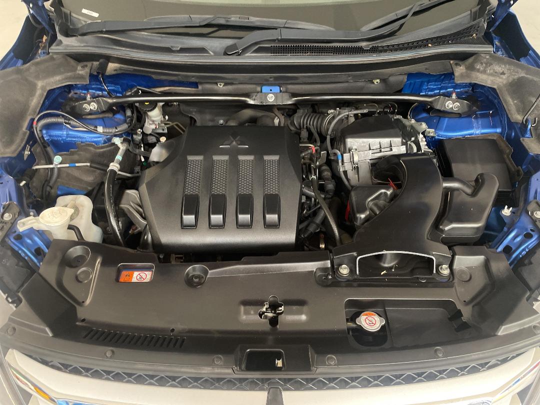 Photo '13' of Mitsubishi Eclipse Cross