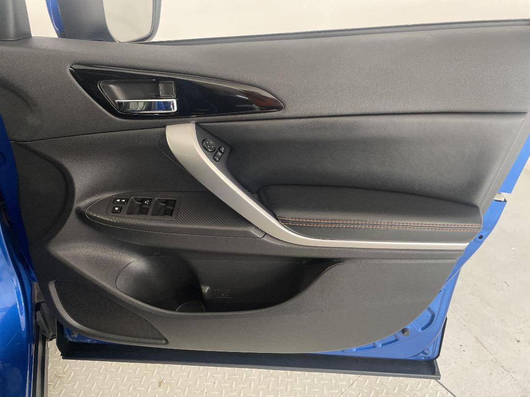 Photo '15' of Mitsubishi Eclipse Cross