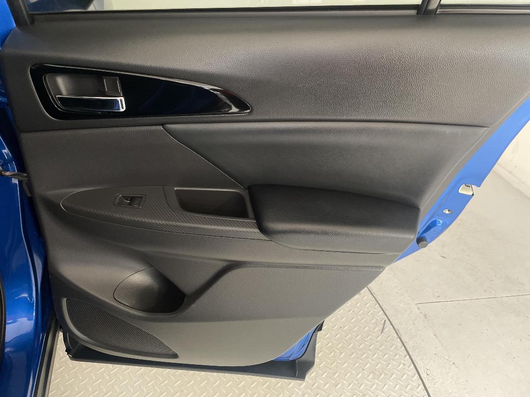 Photo '19' of Mitsubishi Eclipse Cross