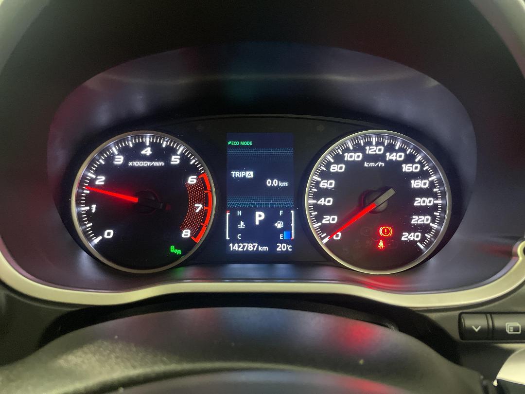 Photo '21' of Mitsubishi Eclipse Cross