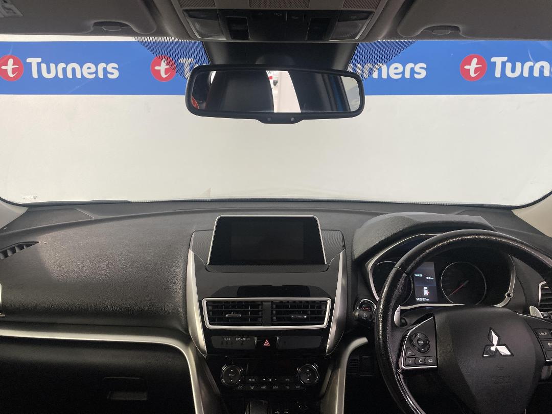 Photo '17' of Mitsubishi Eclipse Cross