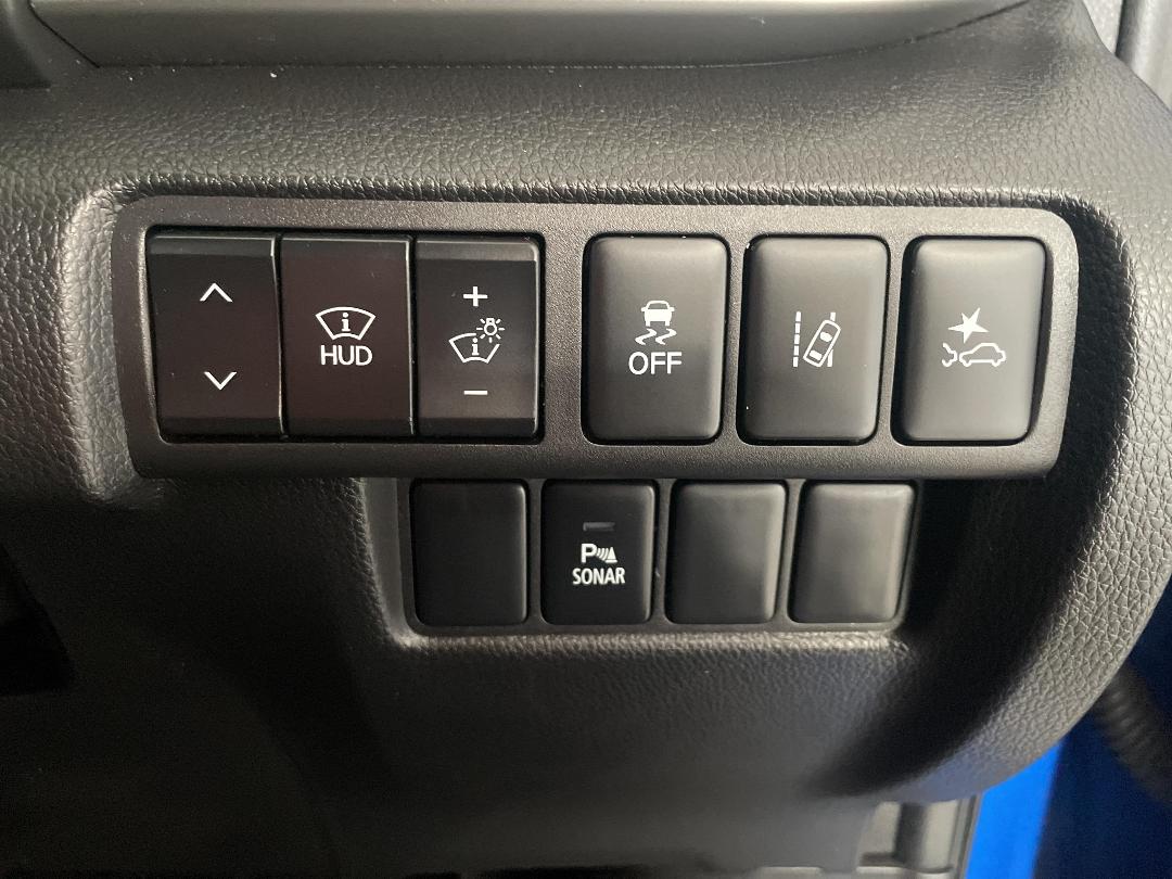 Photo '25' of Mitsubishi Eclipse Cross