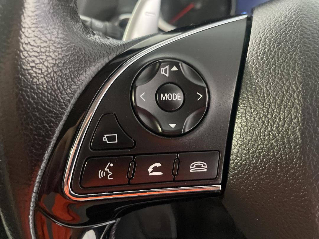 Photo '27' of Mitsubishi Eclipse Cross