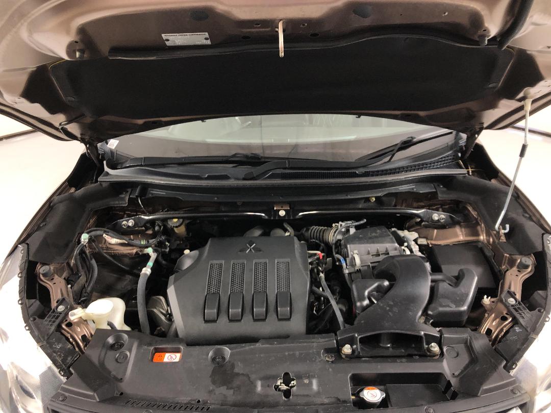 Photo '13' of Mitsubishi Eclipse Cross