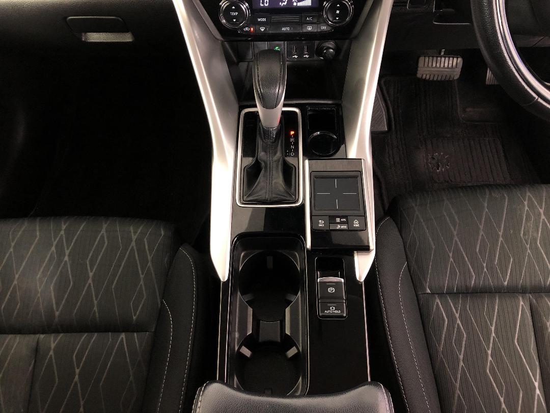 Photo '18' of Mitsubishi Eclipse Cross