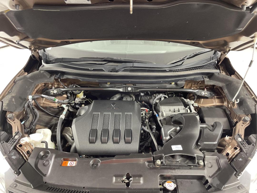 Photo '13' of Mitsubishi Eclipse Cross