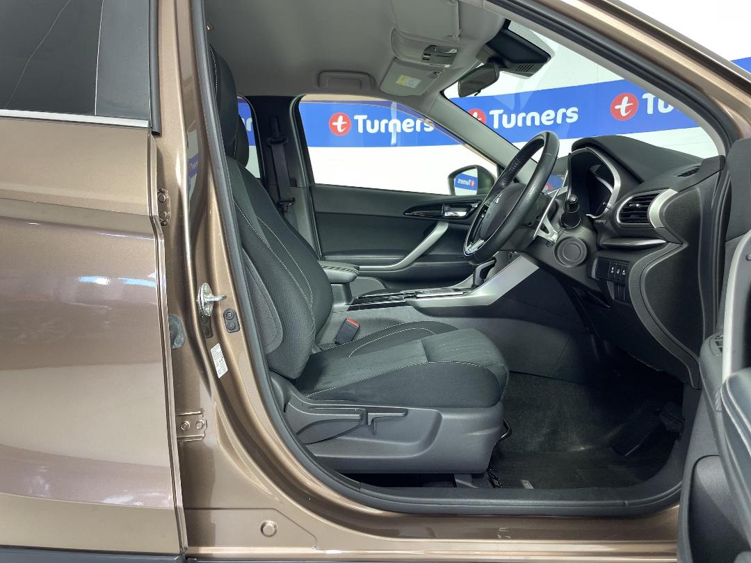 Photo '16' of Mitsubishi Eclipse Cross