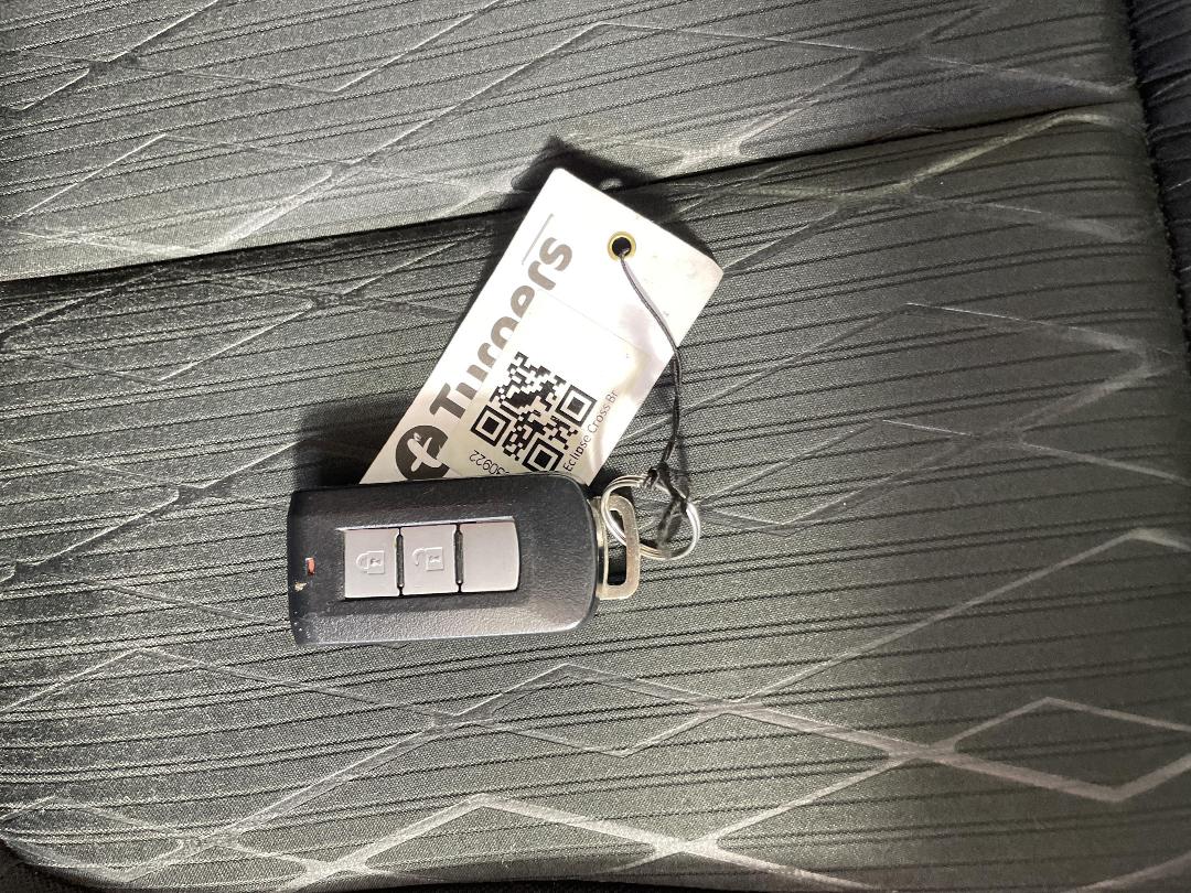 Photo '22' of Mitsubishi Eclipse Cross