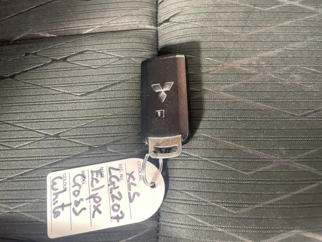 Photo '22' of Mitsubishi Eclipse Cross