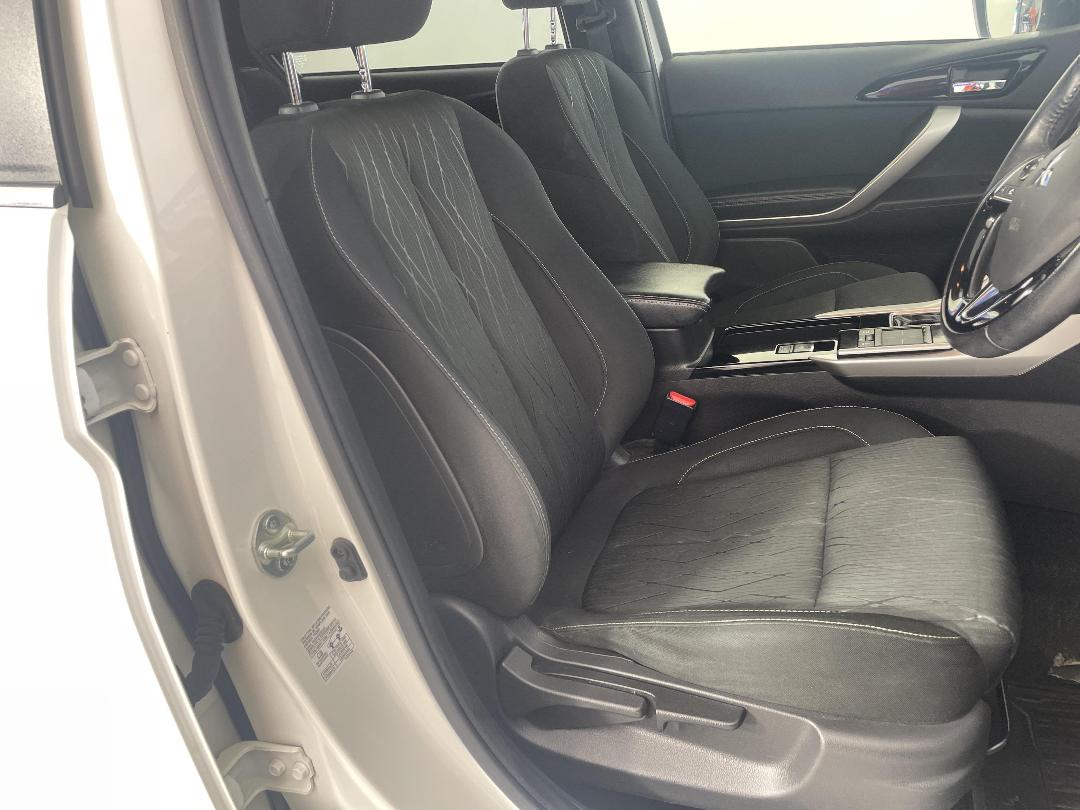 Photo '16' of Mitsubishi Eclipse Cross