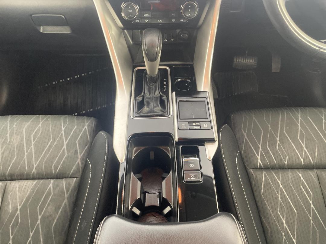 Photo '18' of Mitsubishi Eclipse Cross