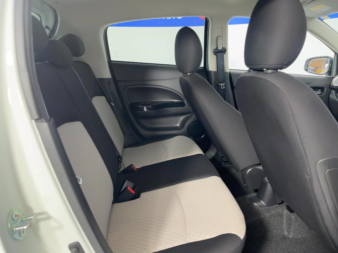 Photo '20' of Mitsubishi Mirage Photo '20' of Mitsubishi Mirage