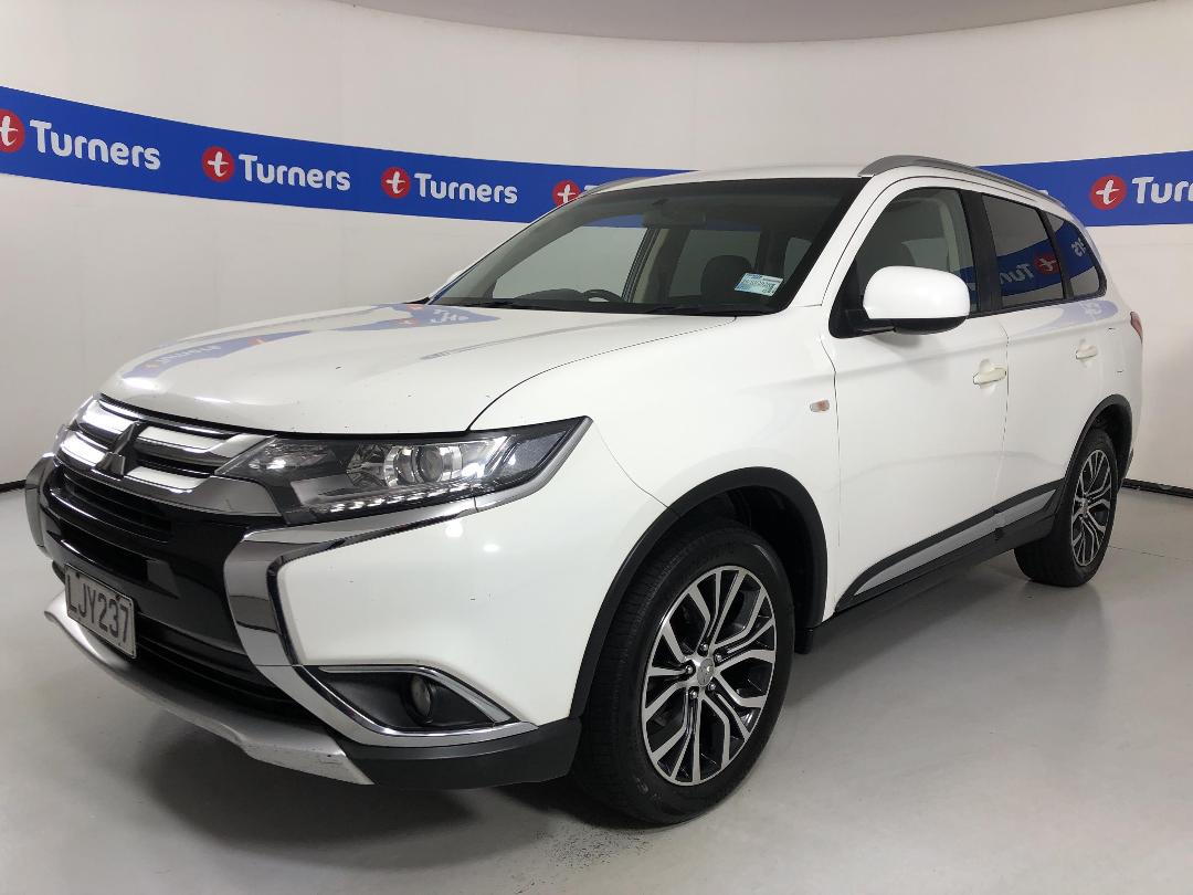 Photo '4' of Mitsubishi Outlander