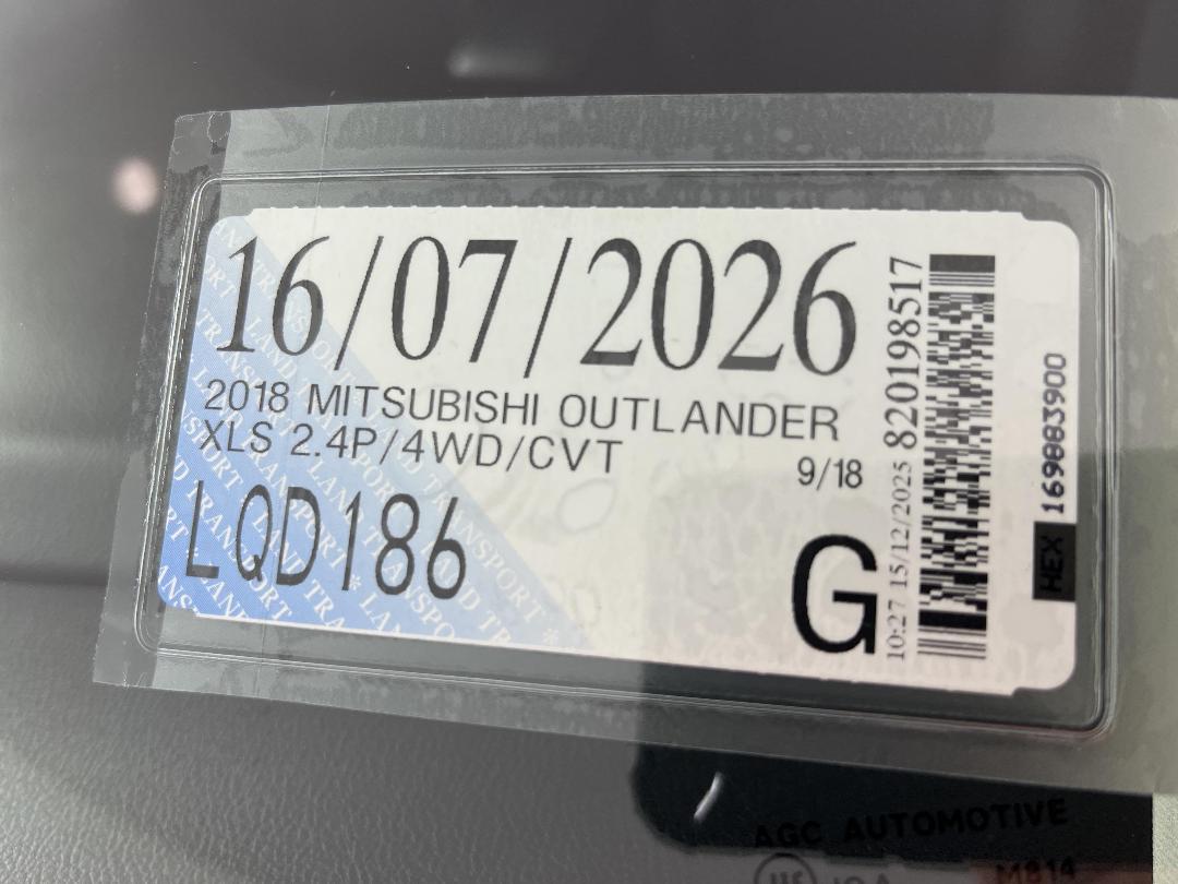 Photo '24' of Mitsubishi Outlander