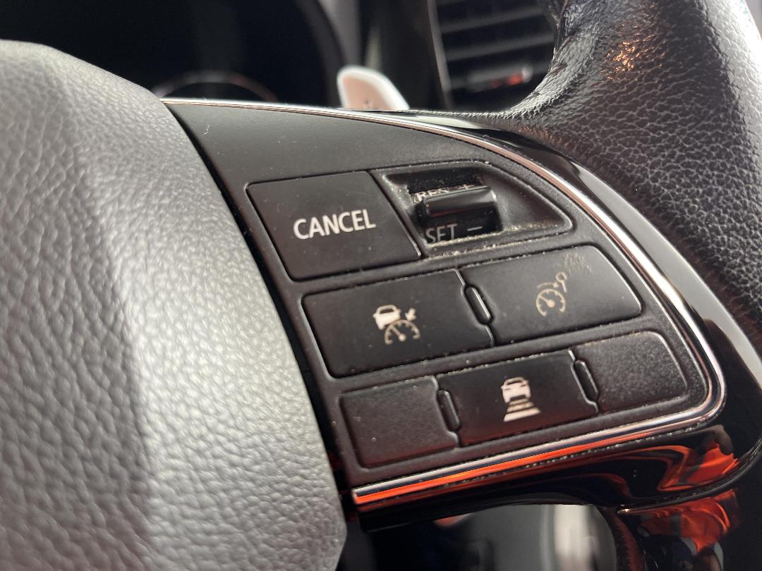 Photo '26' of Mitsubishi Outlander