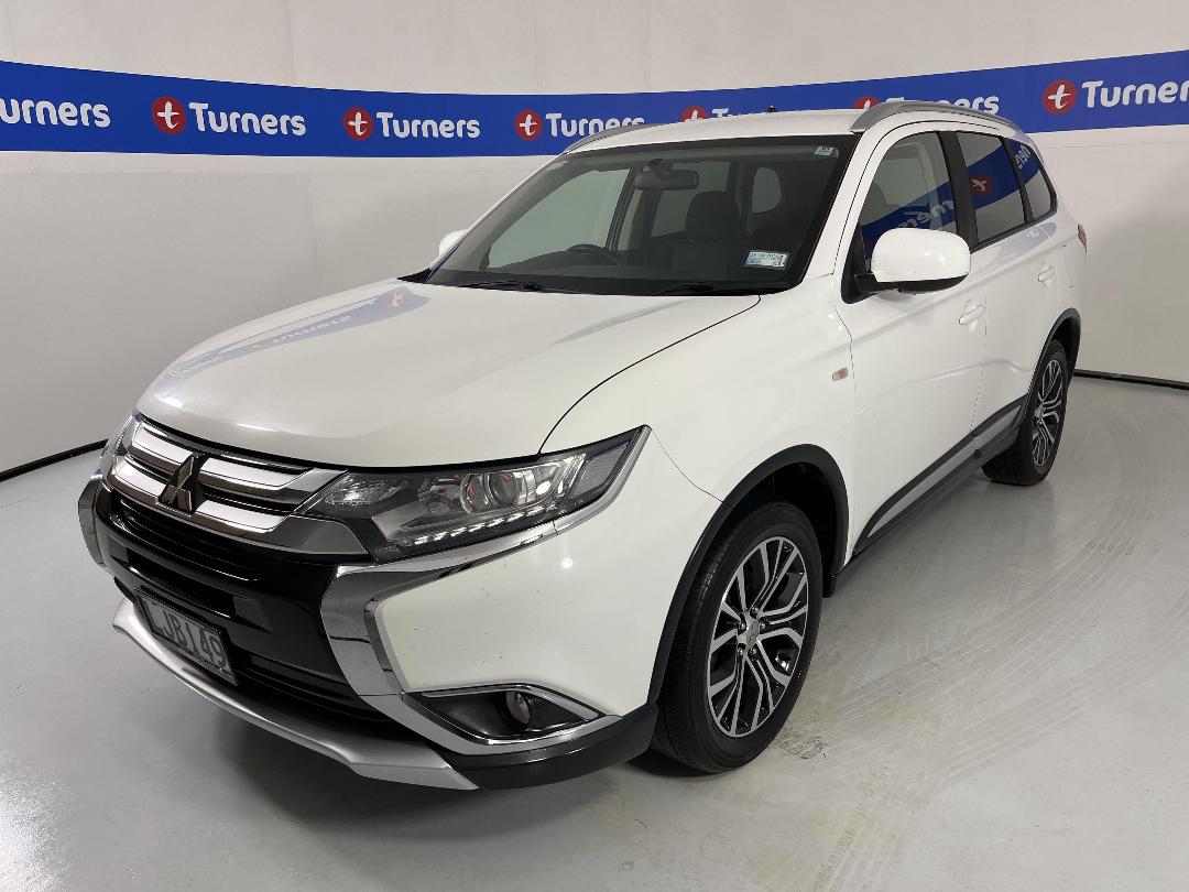 Photo '4' of Mitsubishi Outlander