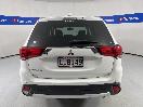 Thumbnail '6' of Mitsubishi Outlander