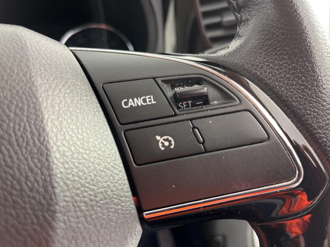 Photo '26' of Mitsubishi Outlander