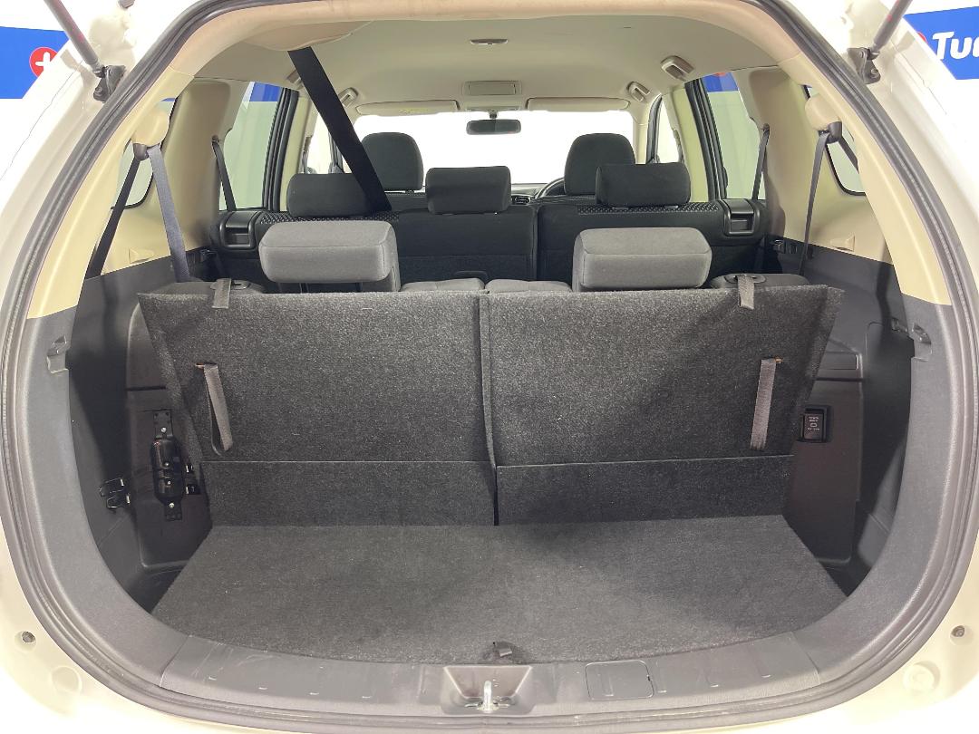 Photo '29' of Mitsubishi Outlander