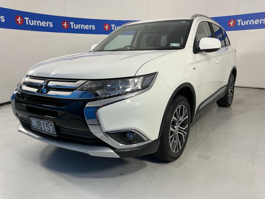 Photo '4' of Mitsubishi Outlander