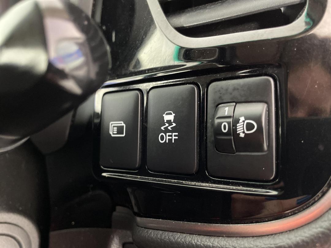 Photo '24' of Mitsubishi Outlander Photo '24' of Mitsubishi Outlander