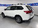 Thumbnail '5' of Mitsubishi Outlander