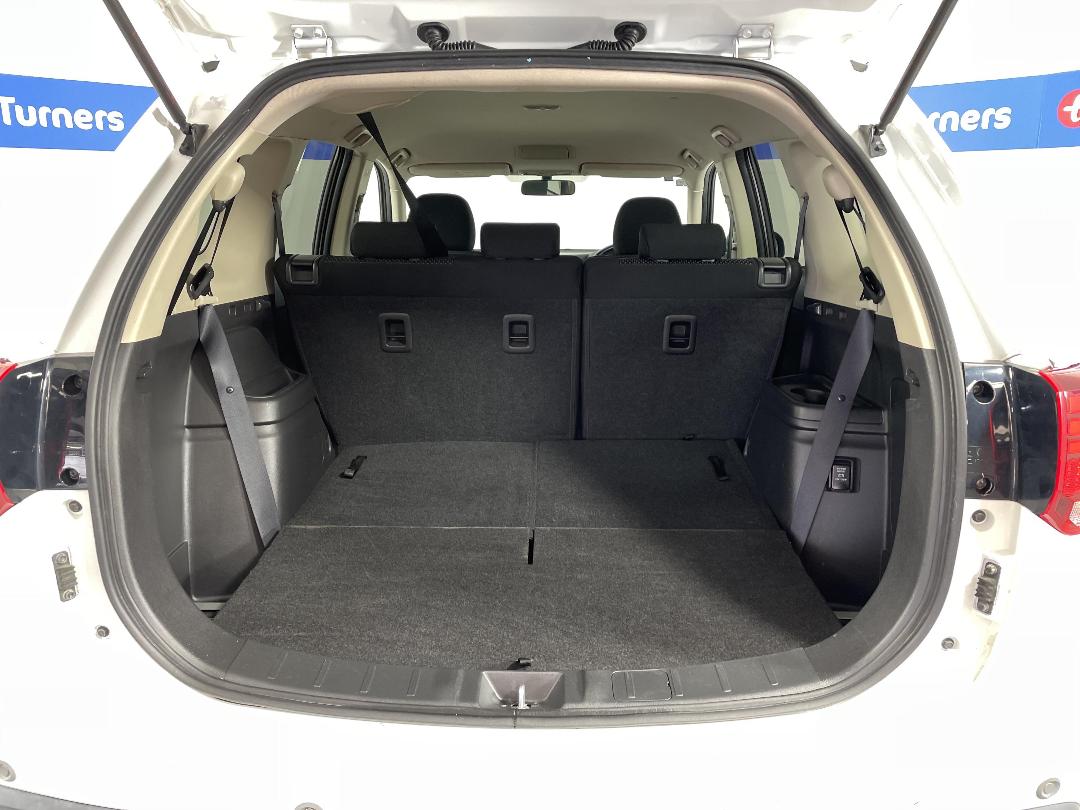 Photo '14' of Mitsubishi Outlander