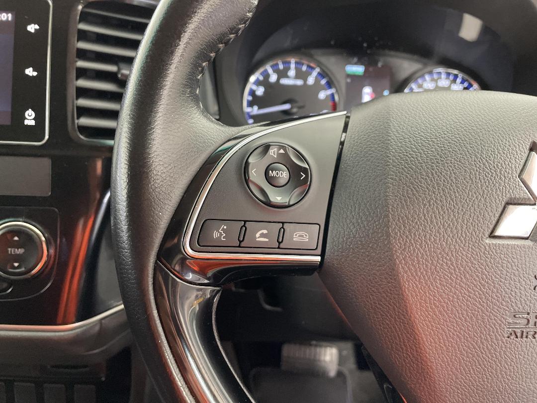 Photo '31' of Mitsubishi Outlander