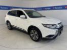 Thumbnail '1' of Mitsubishi Outlander