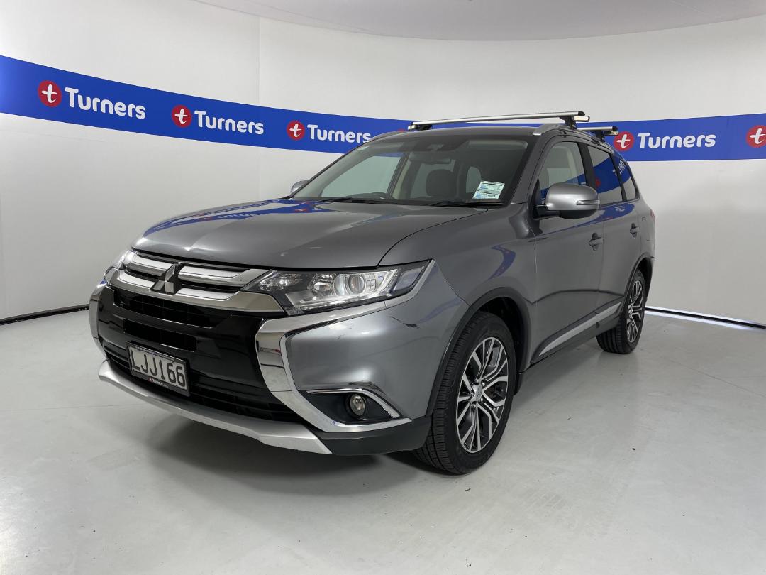 Photo '4' of Mitsubishi Outlander
