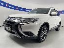 Thumbnail '4' of Mitsubishi Outlander