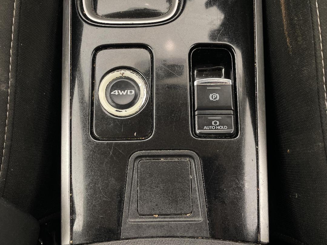 Photo '23' of Mitsubishi Outlander