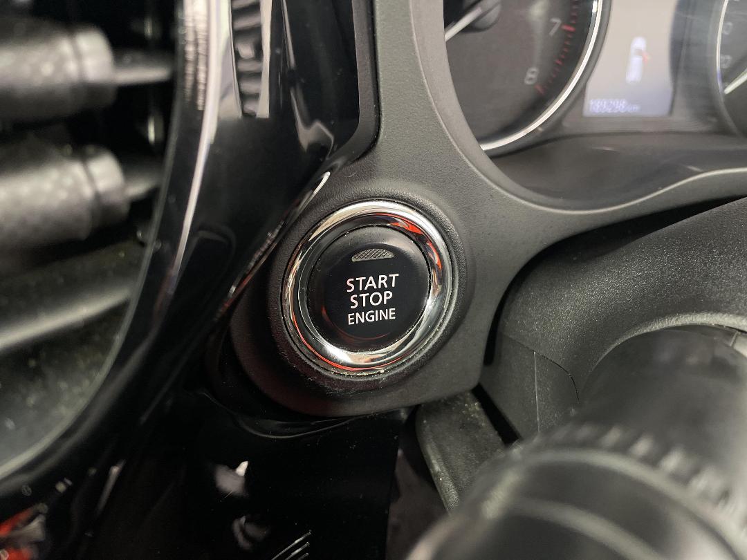 Photo '28' of Mitsubishi Outlander