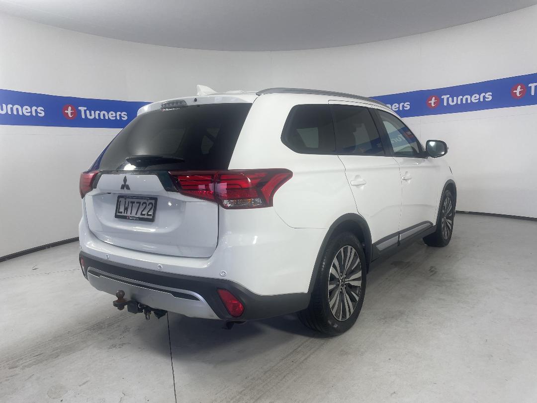 Photo '7' of Mitsubishi Outlander Photo '7' of Mitsubishi Outlander