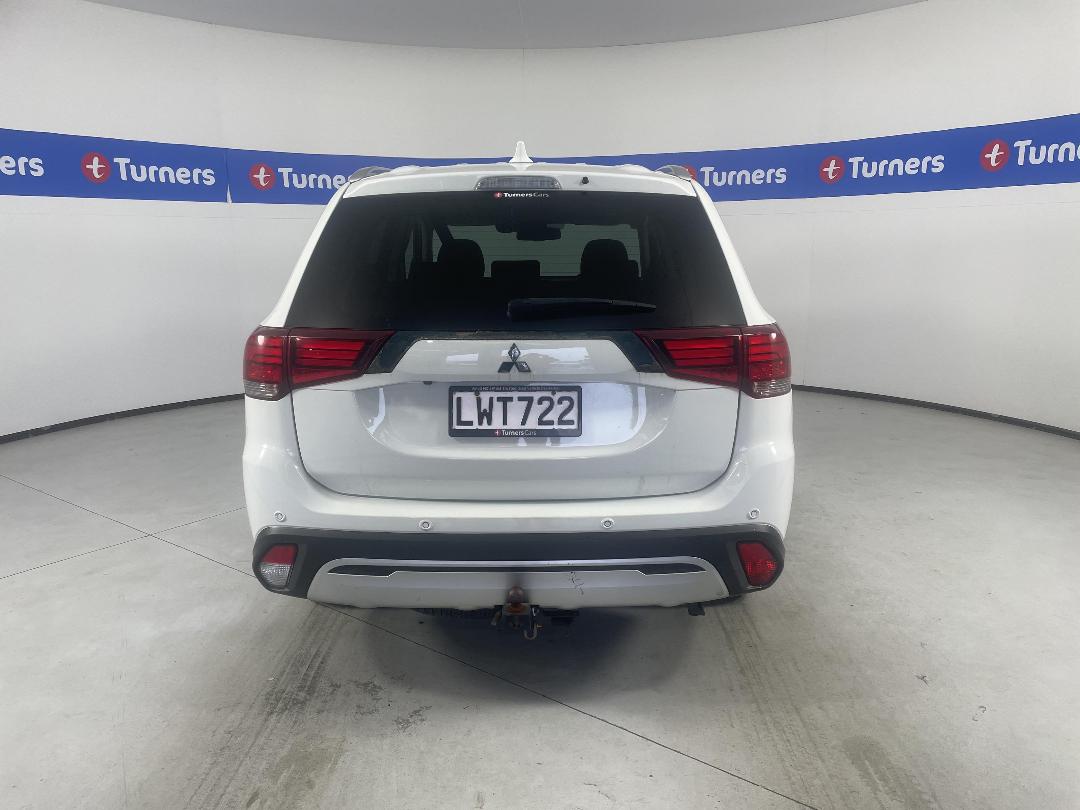 Photo '6' of Mitsubishi Outlander Photo '6' of Mitsubishi Outlander