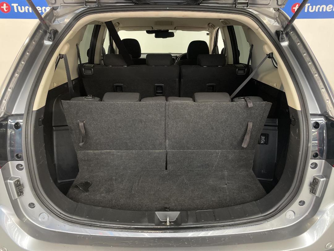 Photo '14' of Mitsubishi Outlander Photo '14' of Mitsubishi Outlander