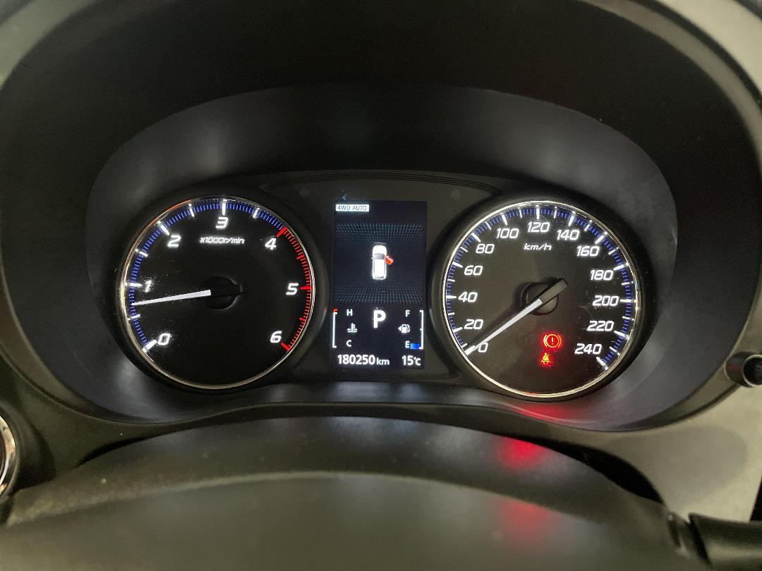 Photo '21' of Mitsubishi Outlander Photo '21' of Mitsubishi Outlander