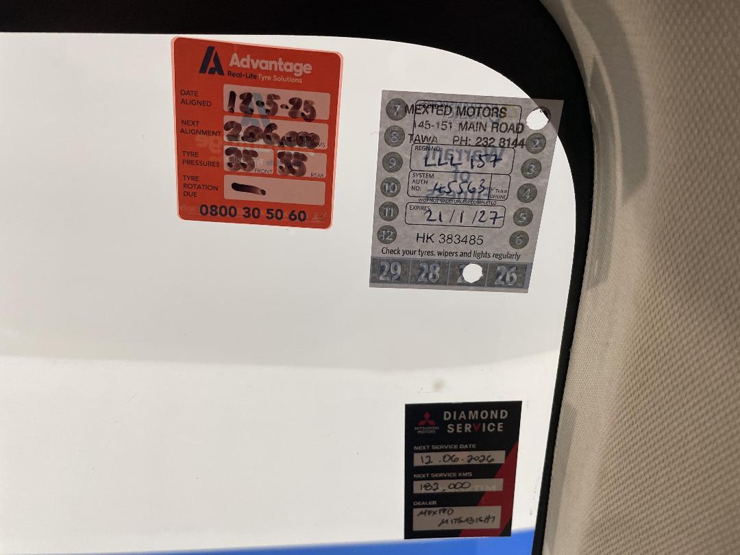 Photo '34' of Mitsubishi Outlander Photo '34' of Mitsubishi Outlander