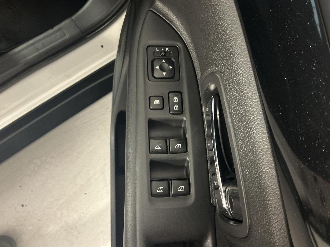 Photo '24' of Mitsubishi Outlander Photo '24' of Mitsubishi Outlander